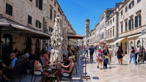Efter turistrushen tillåter Kroatien förbud mot alkoholförsäljning i butiker