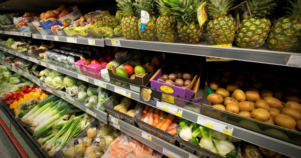 Frukterna och grönsakerna som besprutas mest