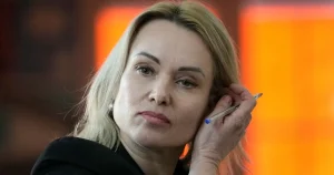 Putins ex-propagandist: Enda som kan fälla regimen