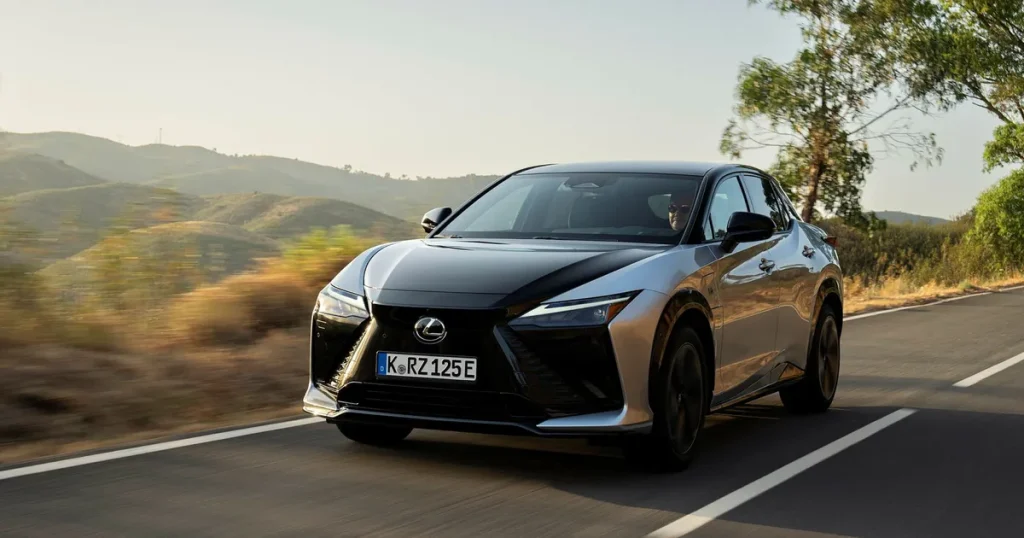 Snabb och exakt styrning med Lexus steer-by-wire-teknik
