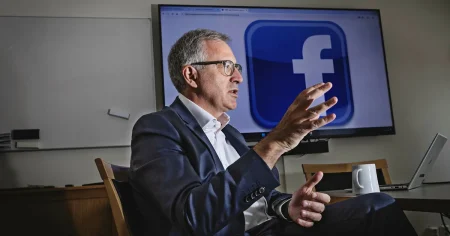 Forskare: Smarttelefoner hjälper populister att komma till makten