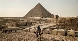 Ikonisk pyramid byggdes med skydd mot jordskalv