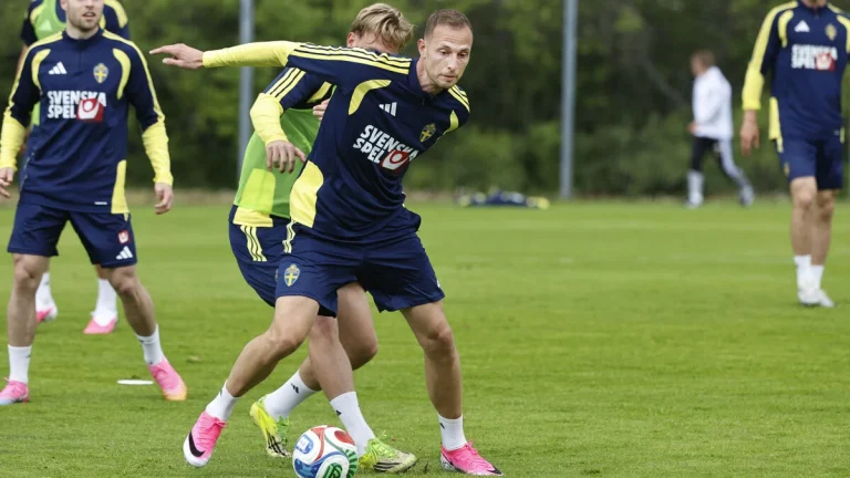 Nilsson utfryst i klubblaget: Lång säsong