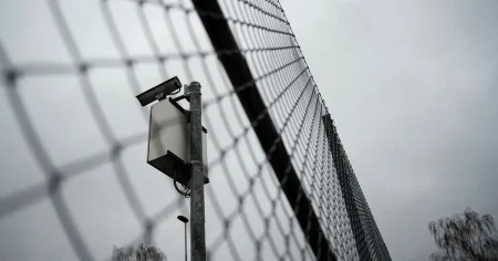 Polisanmäld chef på rättspsyk köps ut för miljonbelopp