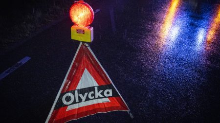 Allvarlig trafikolycka mellan buss och bil på väg 17 utanför Landskrona