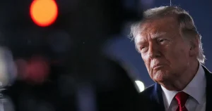 Trump lovar svar: Iran sköt ner attackhelikopter