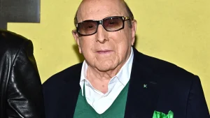 Musikproducenten Clive Davis död vid 94 års ålder