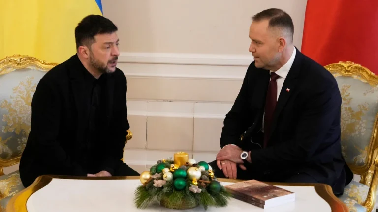 Polen drar tillbaka Vita Örnens orden från Zelenskyj