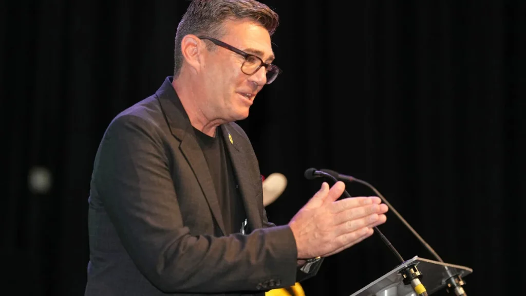 Starmers rival Andy Burnham vinner fyllnadsvalet i Makerfield och öppnar vägen för att utmana Keir Starmer