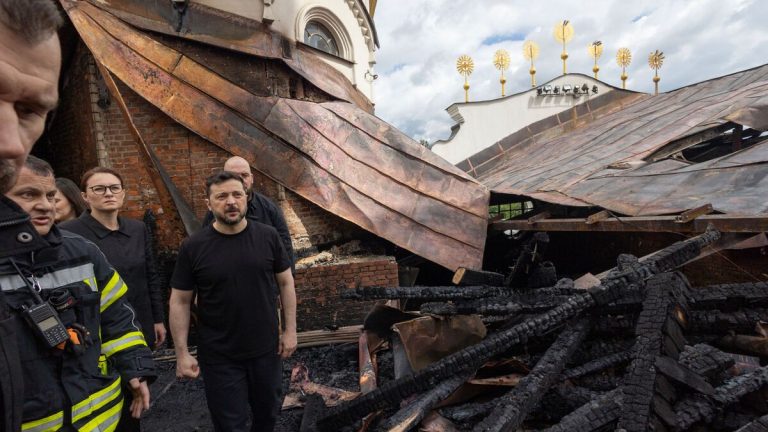 Det kan ta två år att återställa katedralen som skadades i den ryska attacken mot Kyiv