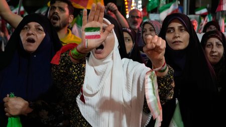 Källa: Inget iranskt svar ännu, diskussioner pågår