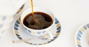EKG: Nej, jag ger mig inte, fika är flytande!