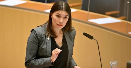MP och C vill stoppa förslag med ovanlig regel