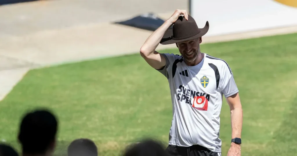 Cowboytema och publikfest på Sveriges träning