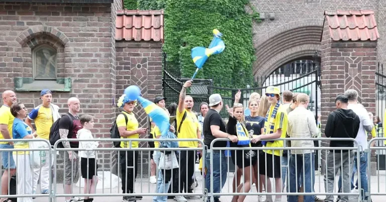 Hoppfulla fans i Stockholm: ”Vad som helst kan hända”