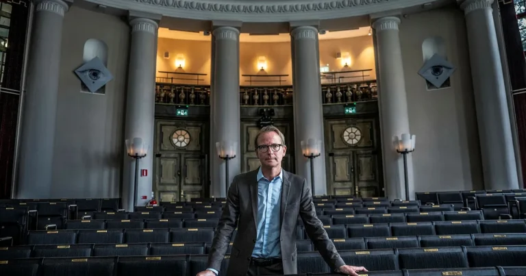 Handels startar ny elitutbildning för framtidens byråkrater