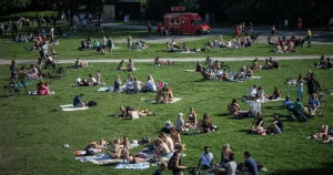 Åtalas för drönarfylla i Rålambshovsparken: ”Blev helt paff”