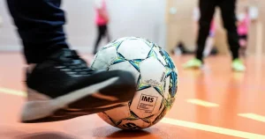 Stenbecks storsatsning: 50 miljoner på trygg idrott för unga