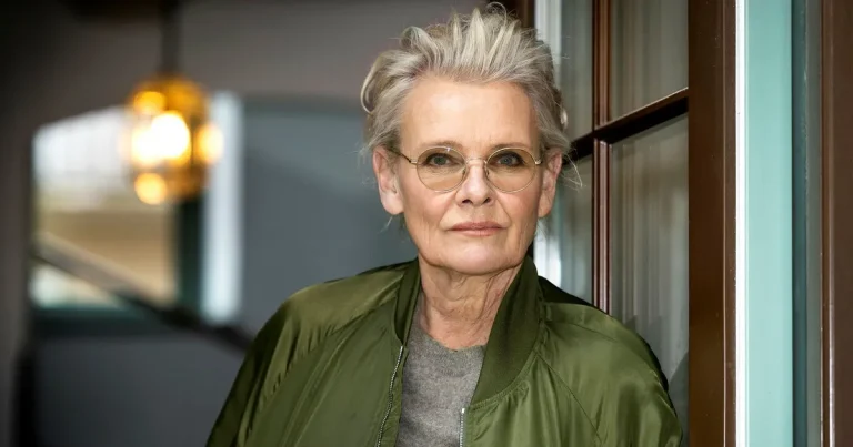 Eva Dahlgren har fått nog och det märks på nya skivan