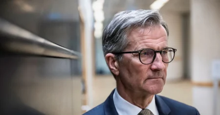Riksbankschefen oroad: ”Måste varna i tid”