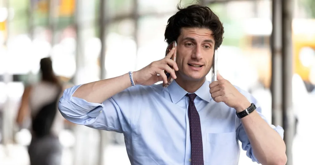 Bortskämd nepobaby eller ung rebell? En ny Kennedy ger sig in i USA-politiken