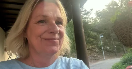 Jessica: Vad sägs om 28 minuter hos frisören för 2 000 spänn?