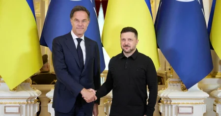 Sanna Torén Björling: Natochefen kommer till Kiev utan skarpa löften