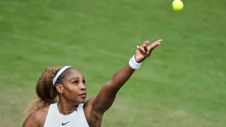 Serena Williams gör comeback på Wimbledon efter att ha tilldelats wildcard i singel