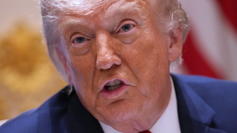 Trump: Ayatollah involverad i fredssamtal med Iran