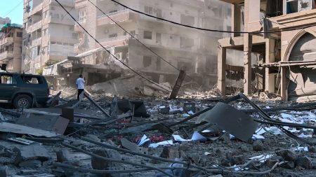 Israel rör sig längre in i Libanon, kan bromsa Trumps samtal