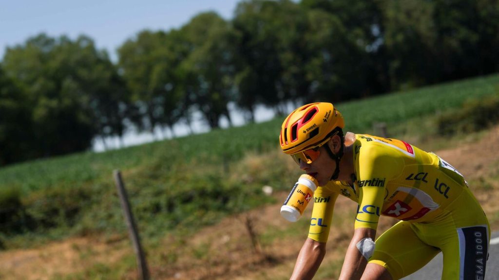 Torstein Træens Tour de France-mardröm när krasch och tidsförlust avslutar hans tid i gula tröjan