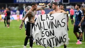 Argentina riskerar FIFA-straff för Falklandsbanner efter VM-semifinalseger mot England