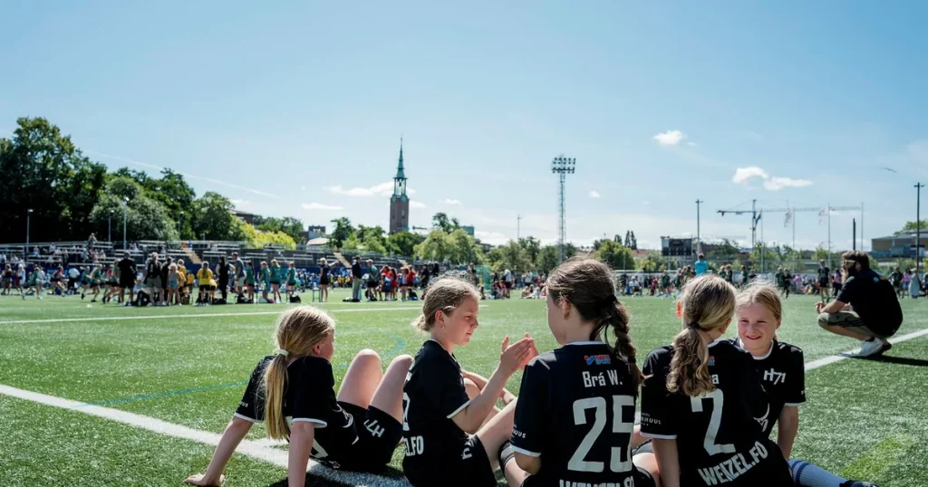 Lilla Färöarna växer i handbollsvärlden – hallarna är hemligheten