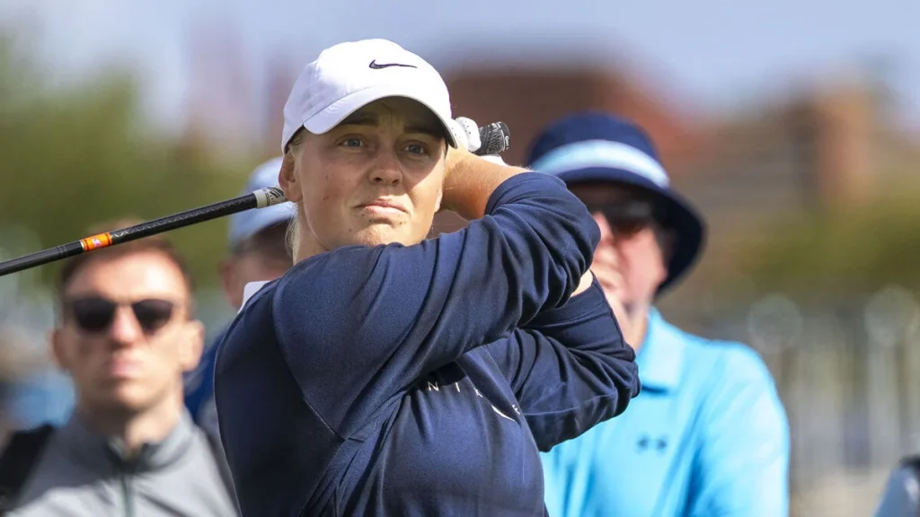 Bogey på 18:e hålet lämnar Maja Stark i fara att missa cutten vid British Open