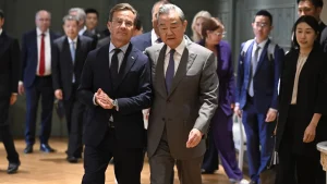 Kinas utrikesminister Wang Yi besöker Sverige för första gången på 22 år mitt i känsliga relationer med EU