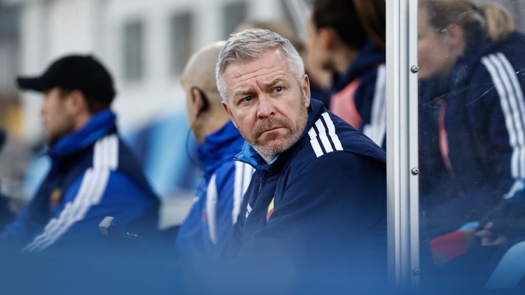 Djurgården sparkar tränare Willie Kirk efter svag start i damallsvenskan