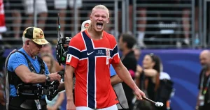 Johanna Frändén: Han skriver om norsk fotbollshistoria
