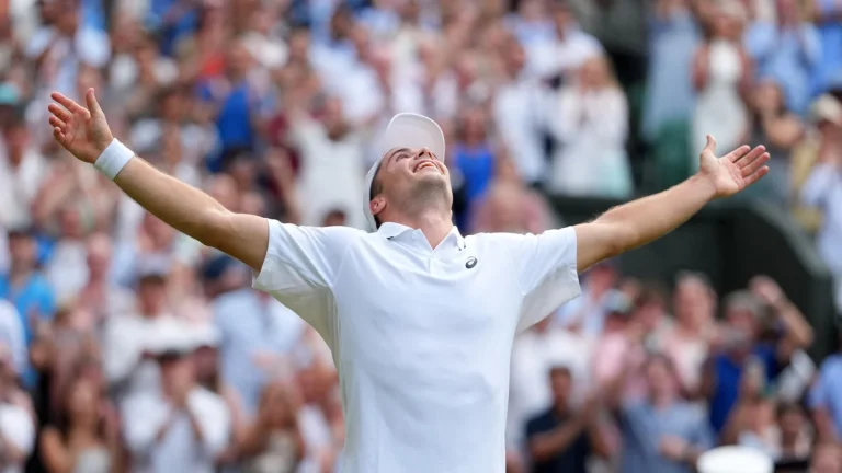 Wildcard Arthur Fery når Wimbledon-kvartsfinal efter femsetsvinst över Grigor Dimitrov