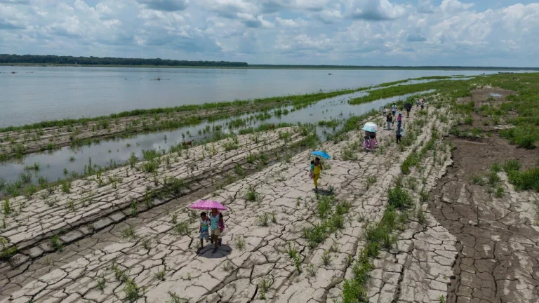 WMO varnar för temperaturer över det normala när El Niño förstärks
