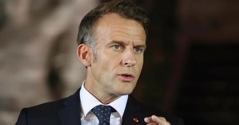 Viktor Karlsson: Därför bör Sverige följa Frankrike och utreda dödshjälp