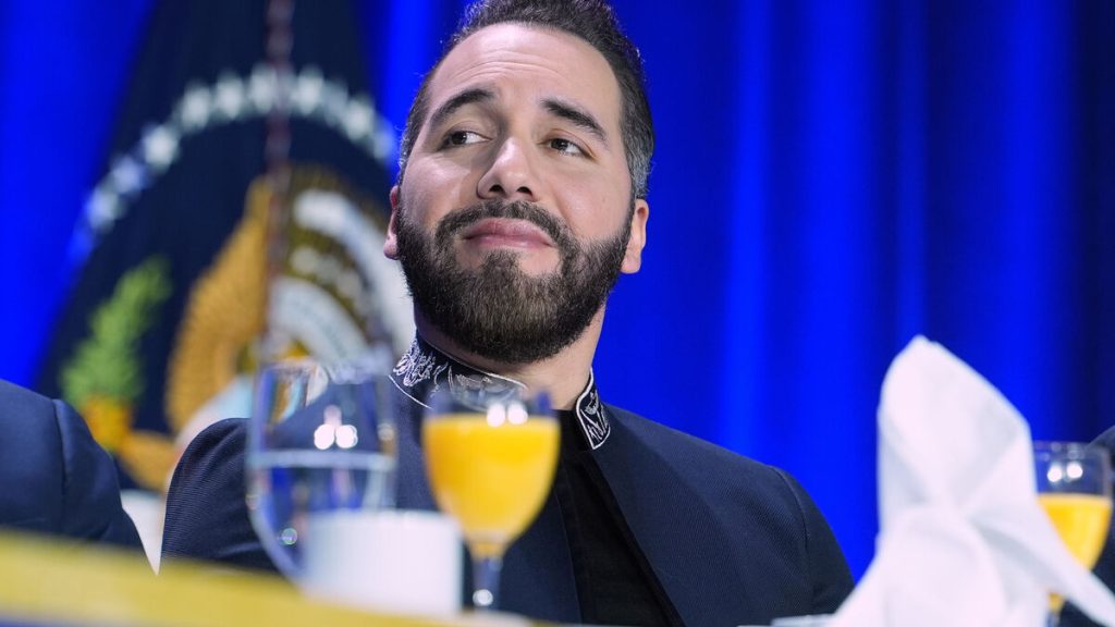 Bukele får styrande partiets stöd för tredje mandatperiod i El Salvador
