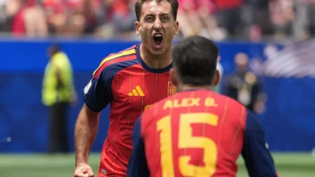 Spanien slog Österrike 3-0 och avslutade 16 år lång torka i VM-slutspel