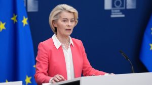 EU-chefen kräver gradvis tillgång till sociala medier för barn