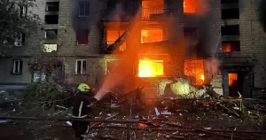 Omfattande angrepp mot Kiev: ”Under rasande attack”