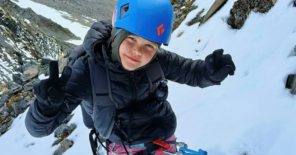 Milly, 8 år, klarade tuffa toppturen: ”Ont i kroppen efteråt”