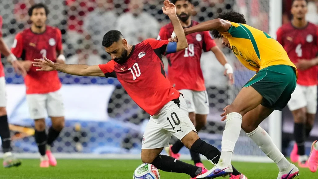 Salah och Egypten tar sig till VM:s åttondelsfinaler efter straffseger mot Australien