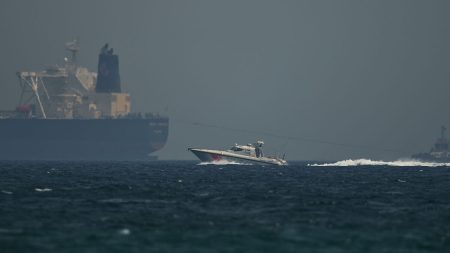 Adnoc erbjuder oljeleveranser utanför Hormuzsundet för att minska fraktrisk