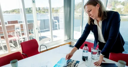 Hon åtalas för jätteskredet: ”Jag är besviken men inte uppgiven”