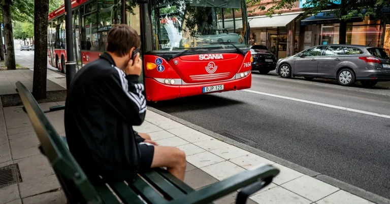 Nu sänks priset för alla som åker kollektivt
