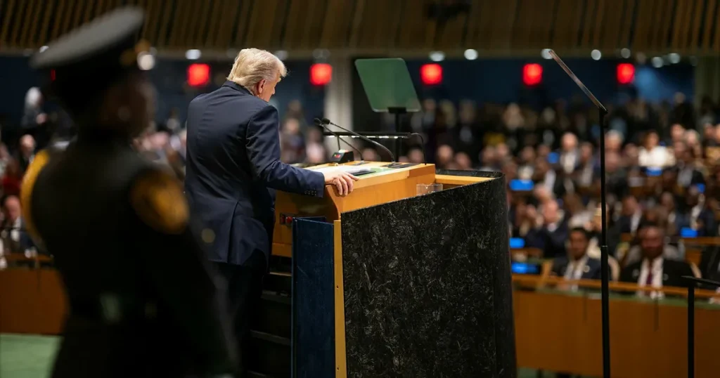 Skötte Trumps teleprompter – misstänks för insiderbrott
